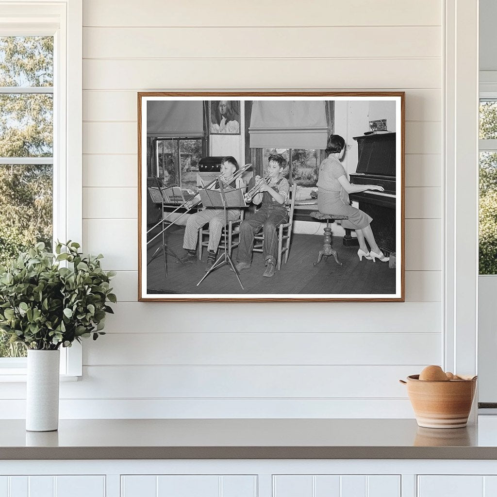 Grade School Music Lesson in San Augustine Texas 1939
