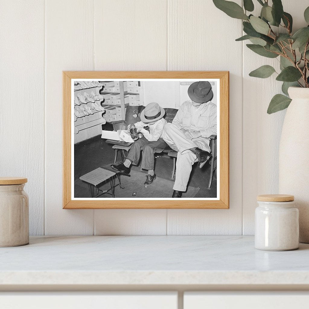 San Augustine Texas Shoe Fitting April 1939