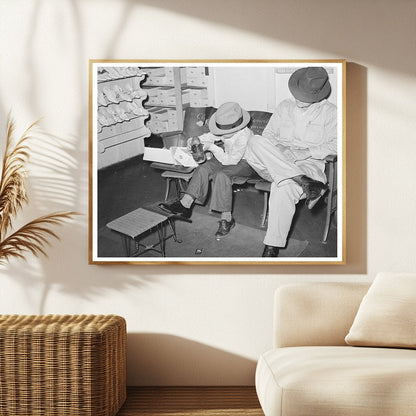 San Augustine Texas Shoe Fitting April 1939