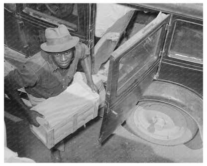 Vintage 1939 Strawberry Unloading in Hammond Louisiana