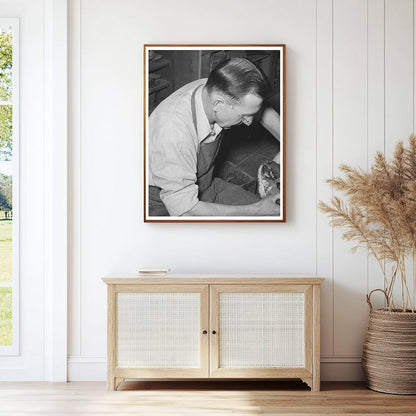 Bootmaker Crafting Boots in Alpine Texas May 1939