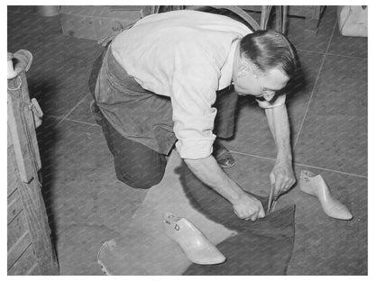 Boot Sole Cutting in Brewster County Texas May 1939
