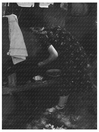 Migrants Loading Vehicle in Oklahoma June 1939