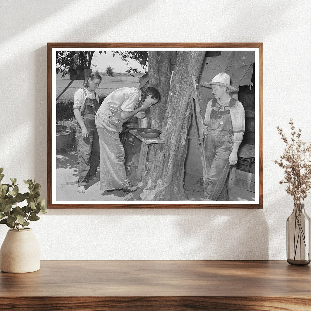 Migrant Workers Washing Up for Dinner Oklahoma June 1939