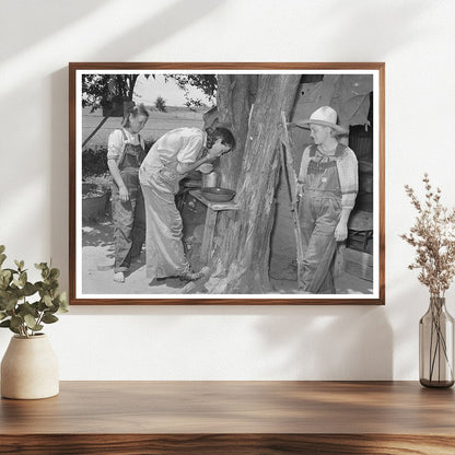 Migrant Workers Washing Up for Dinner Oklahoma June 1939