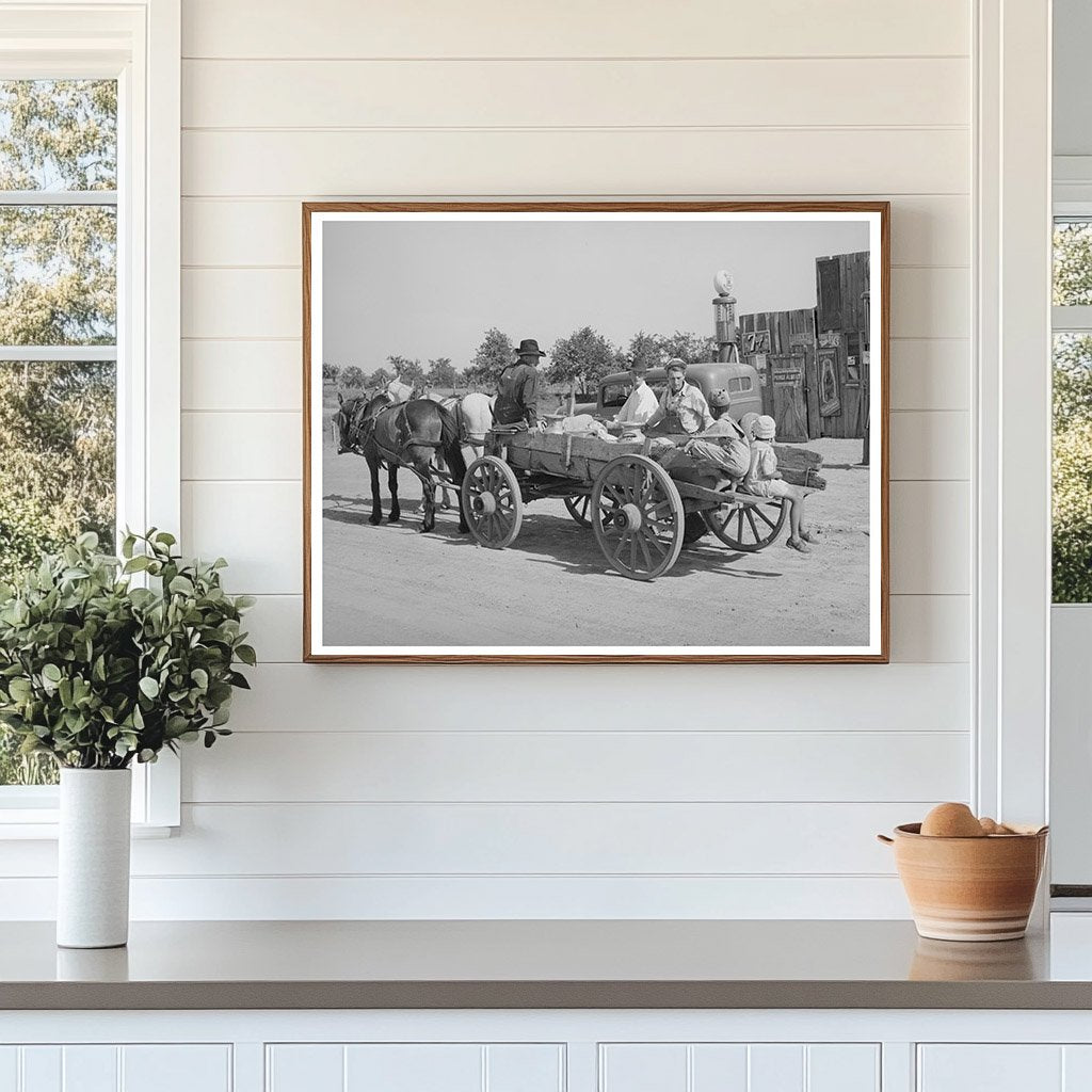Farmers Wagon at Crossroads Store McIntosh County 1939