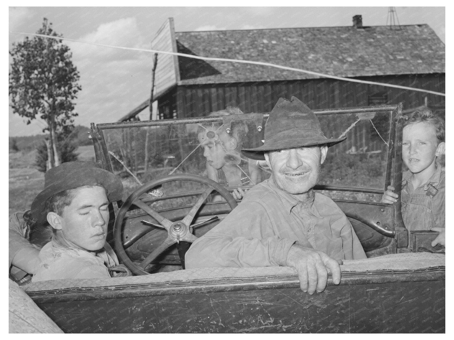 Agricultural Laborers in Oklahoma River Bottoms 1939