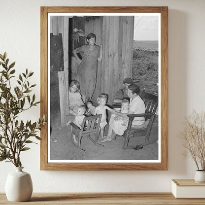 Agricultural Laborers and Children in Tullahassee 1939