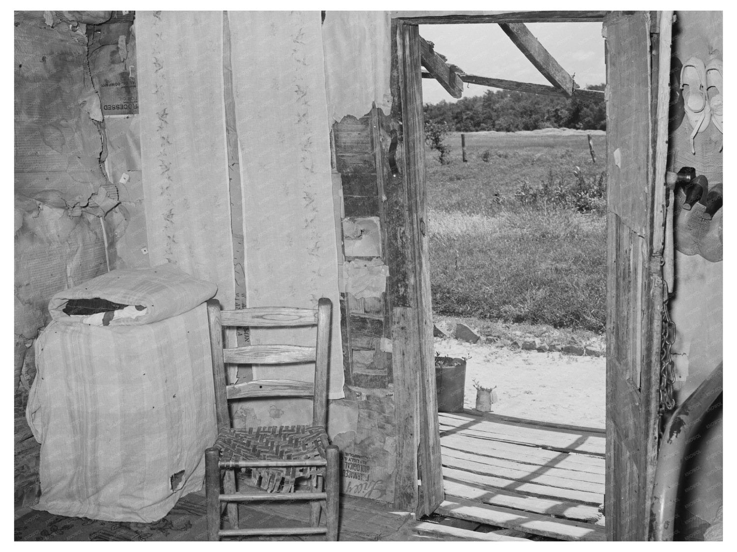Vintage 1939 Photo of Day Laborers Home in Oklahoma