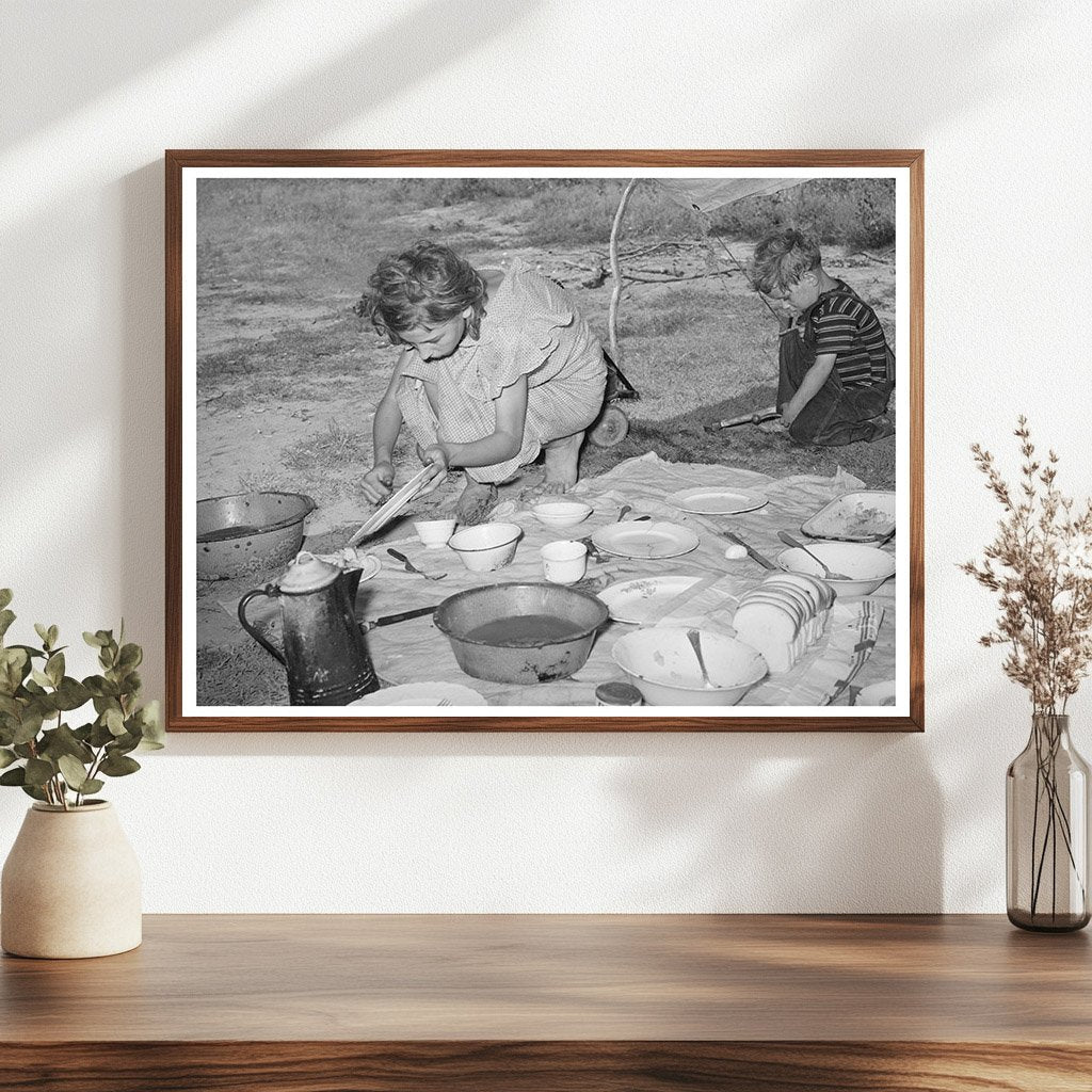 Migrant Girl Scraping Plates Muskogee Oklahoma June 1939