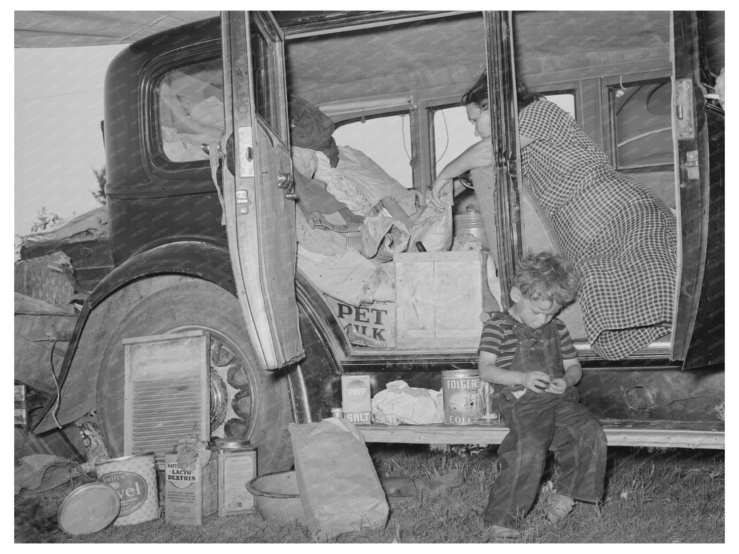 Migrant Familys Belongings in Oklahoma June 1939