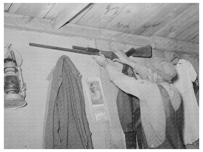 Elmer Thomas Family Moving Rifle Muskogee Oklahoma 1939