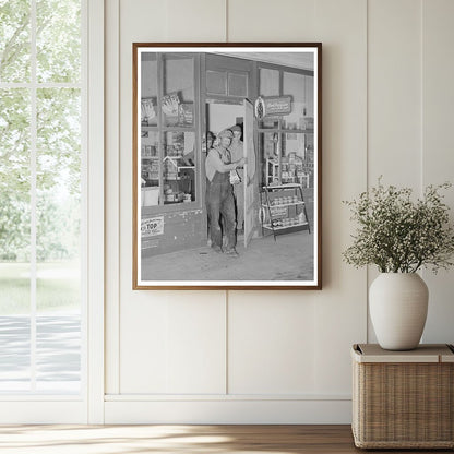 Migrant Family at Grocery Store Oklahoma July 1939