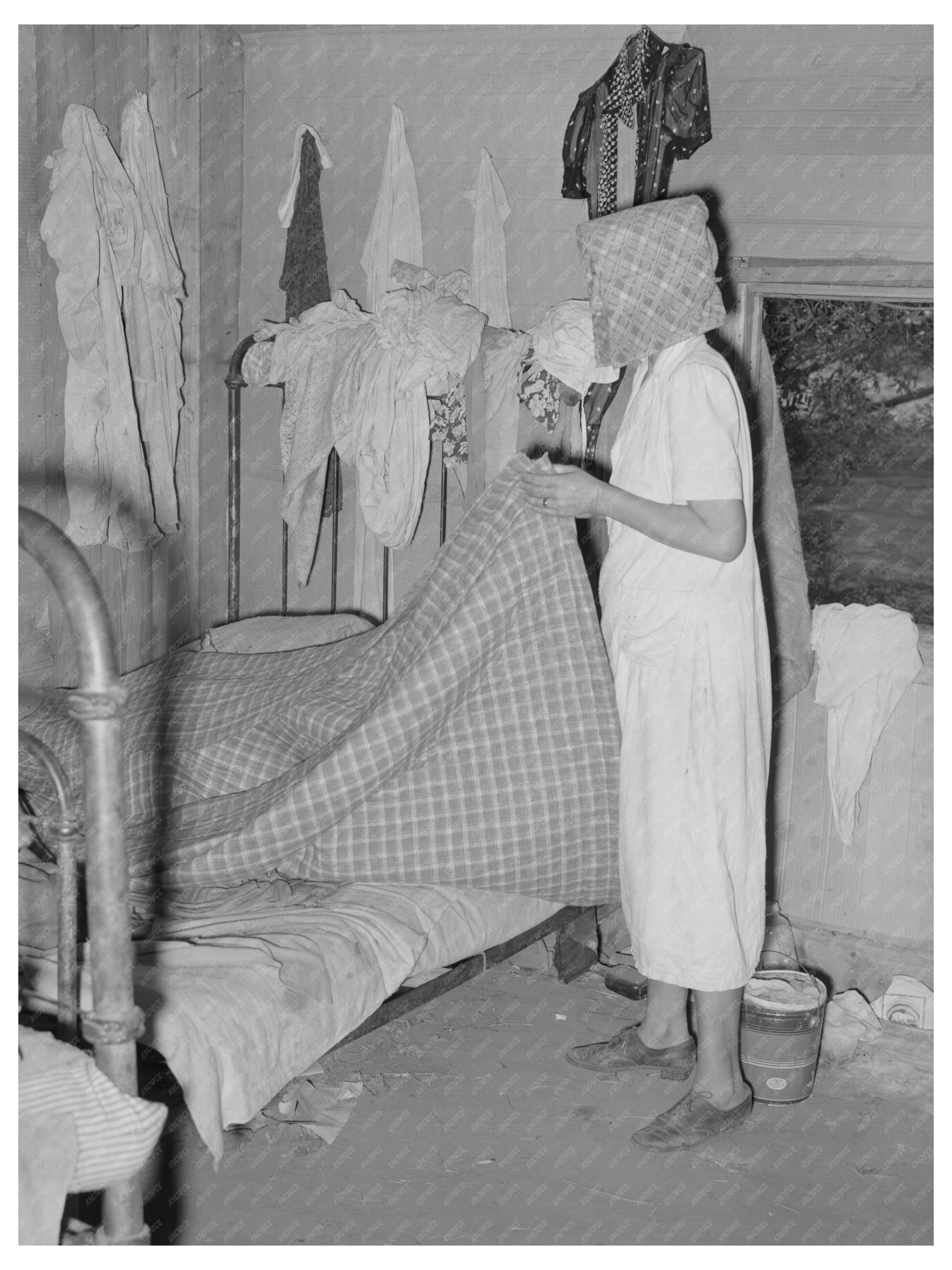 Elmer Thomas Family Packing in Muskogee Oklahoma 1939