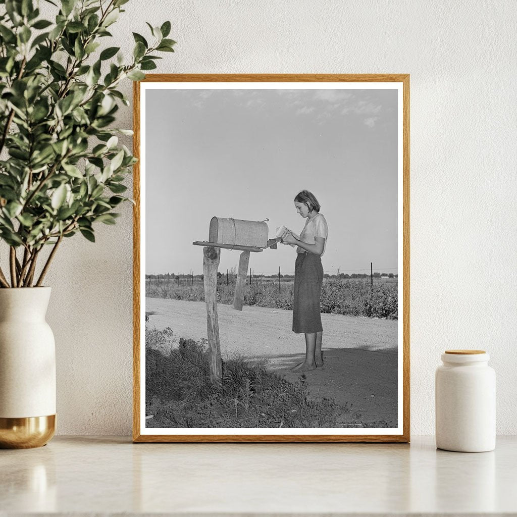 Daughter of Tenant Farmer Retrieves Mail July 1939