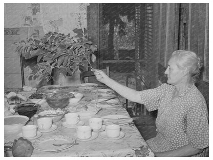 Family Meal of Tenant Farmers Near Muskogee 1939