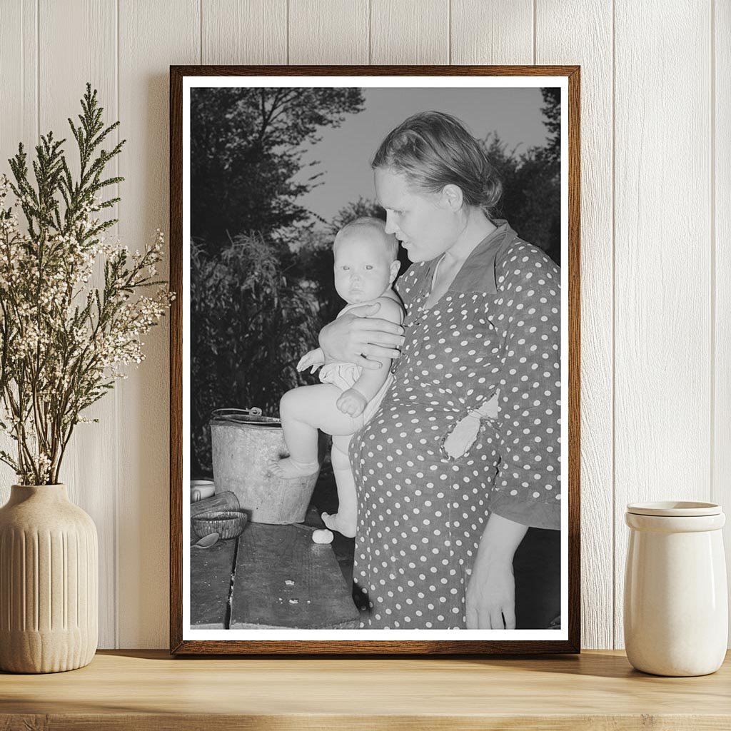 Mother and Child at Oklahoma City Community Camp 1935-1942