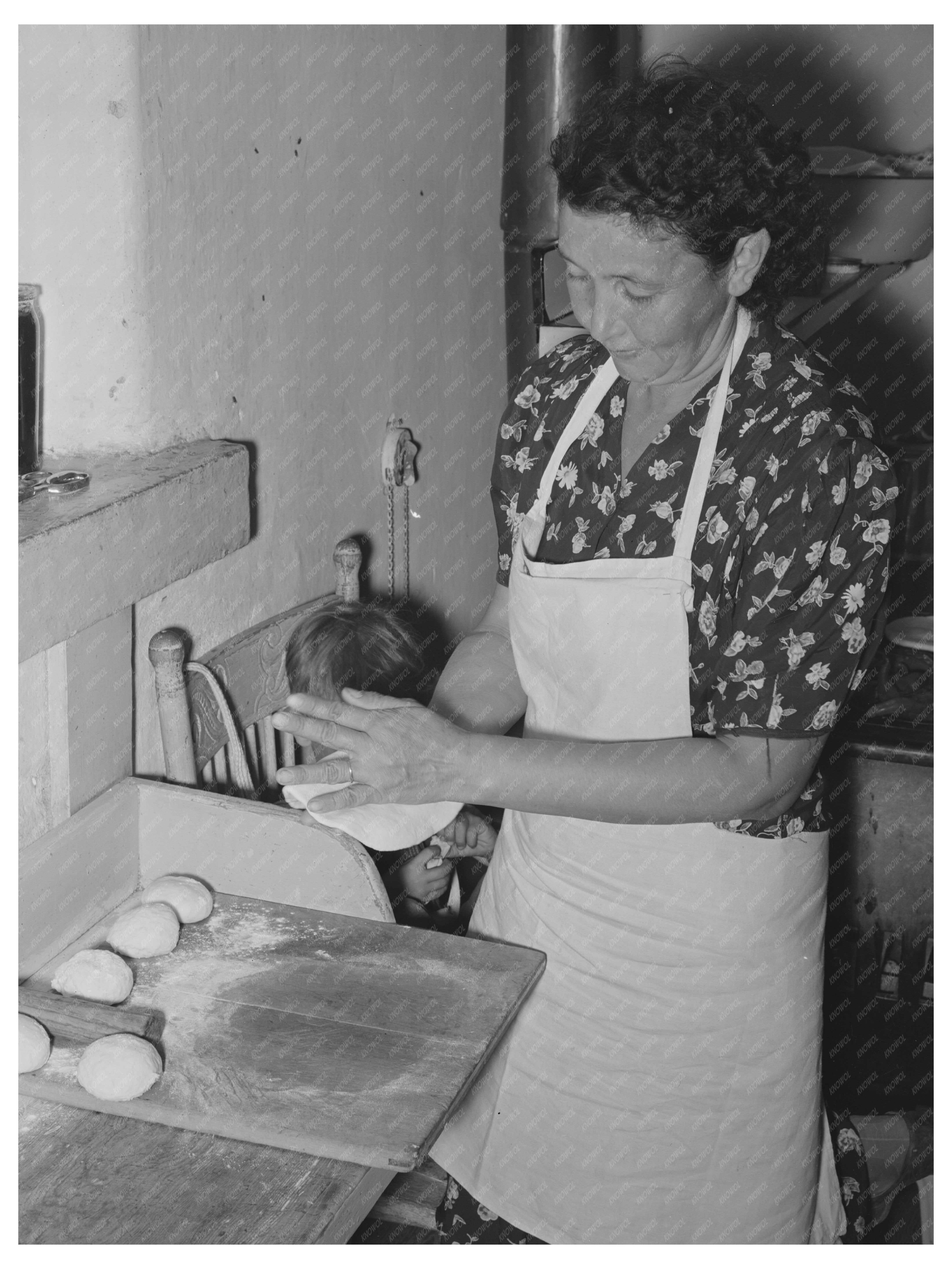 Ofelia Sandoval Shaping Tortillas Taos New Mexico 1939