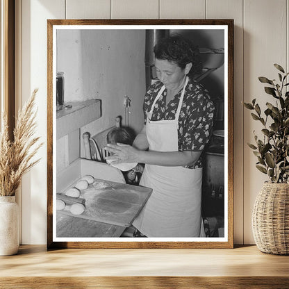 Woman Shaping Tortillas in Taos New Mexico 1939