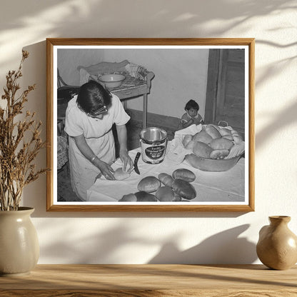 Spanish-American Farm Home Lard on Bread September 1939