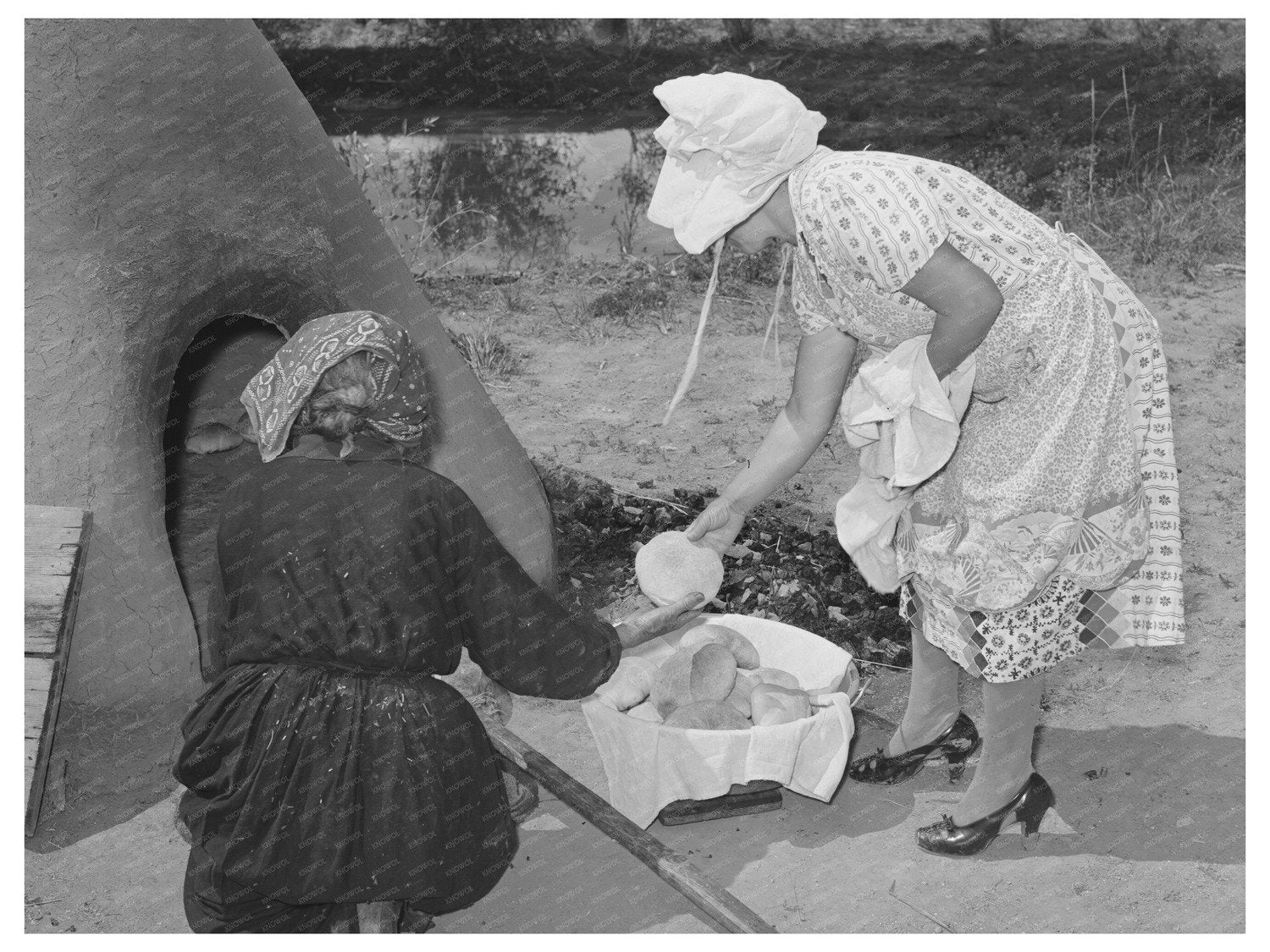 Spanish-American Farm Home Baking Bread 1939