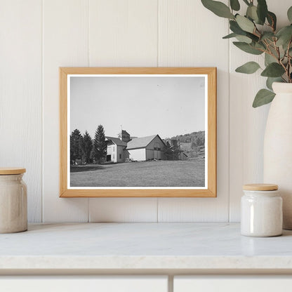 Vintage Barn along U.S. Route 7 Arlington Vermont 1939