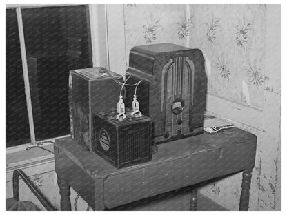 1939 Vintage Battery-Operated Radio in Vermont Farm Home