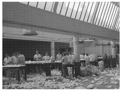Port of Houston Sampling Room October 1939