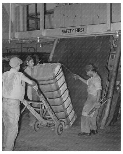 1939 Vintage Cotton Worker in Houston Texas