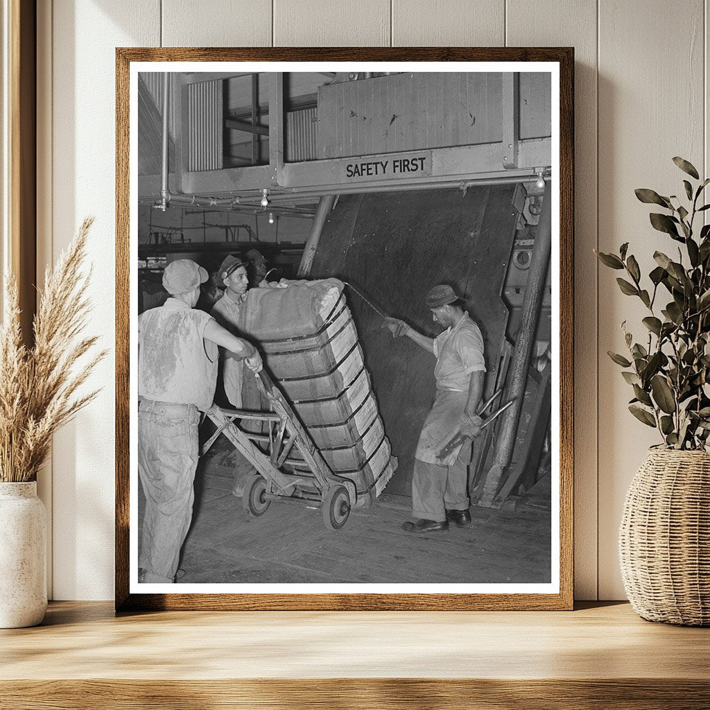 1939 Vintage Cotton Worker in Houston Texas