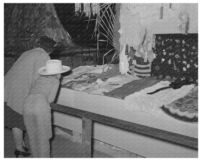 Visitors at Needlework Exhibit Gonzales Texas November 1939