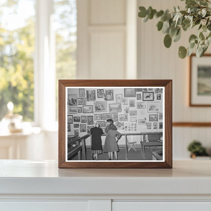 Art Exhibit at Gonzales County Fair November 1939