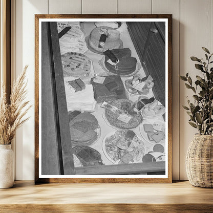 Cakes Cookies and Pies at Gonzales County Fair 1939