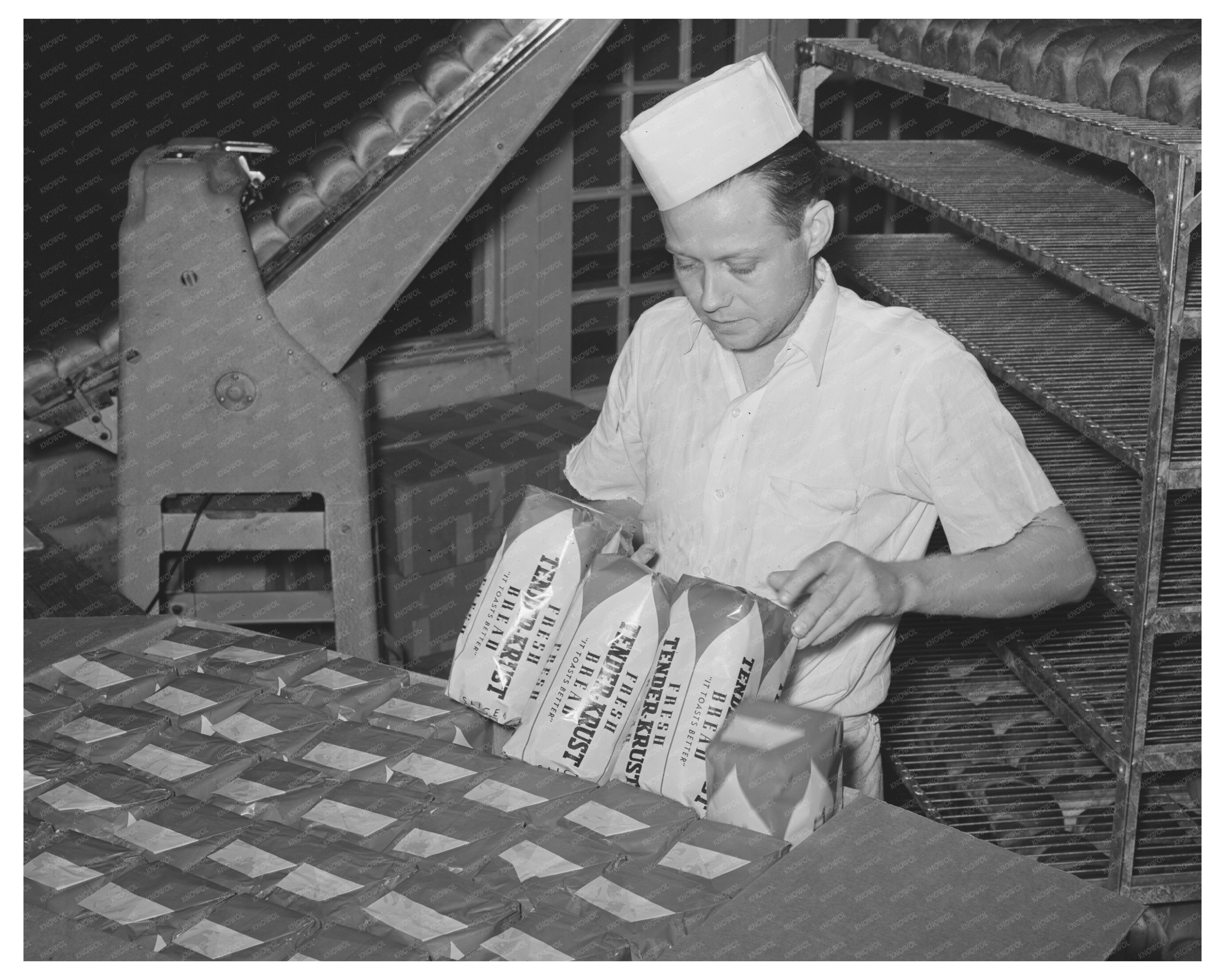 1939 Bakery Workers Packing Bread in San Angelo Texas