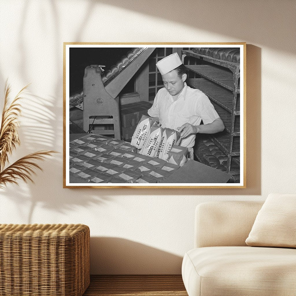 1939 Bakery Workers Packing Bread in San Angelo Texas