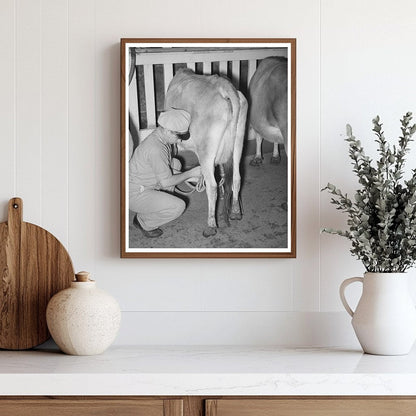 Vintage 1939 Dairy Farming Electric Milker in Texas