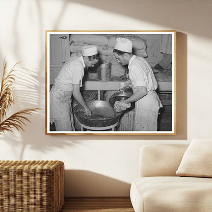Bakers Prepare Pie Filling San Angelo Texas 1939