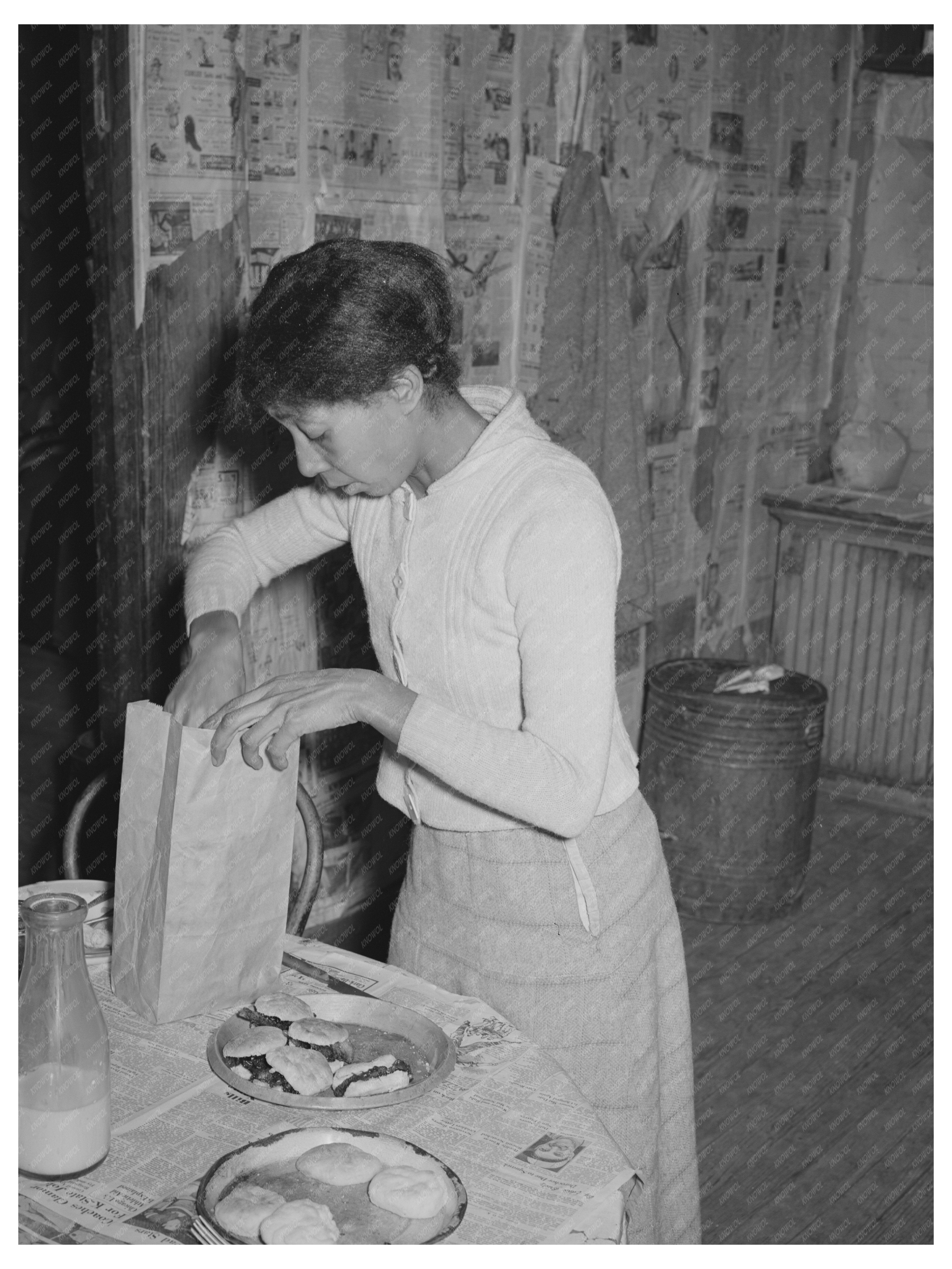 Oklahoma Farmers Wife Prepares Lunch for Children 1944