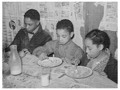 Children Eating in Pomp Hall Oklahoma February 1944