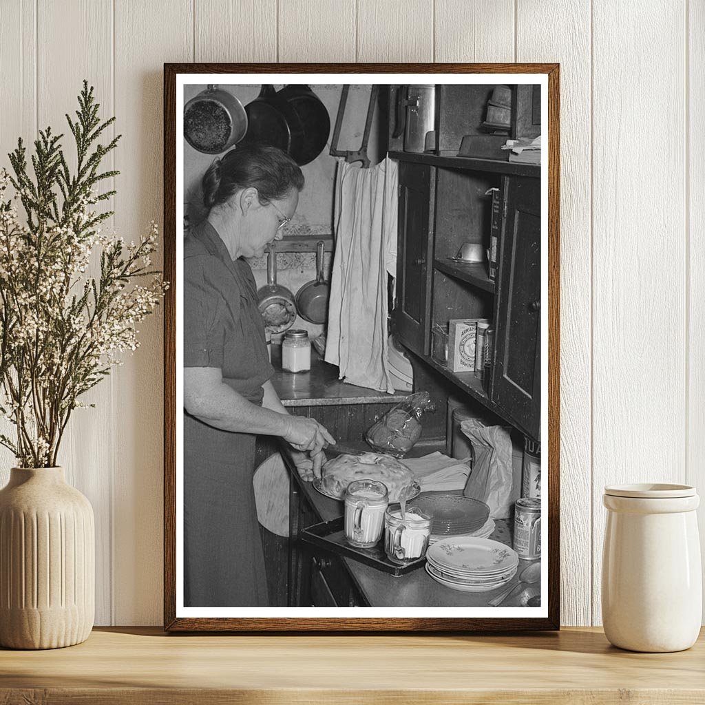 Hostess Demonstrating Cake Cutting Eufaula Oklahoma 1940