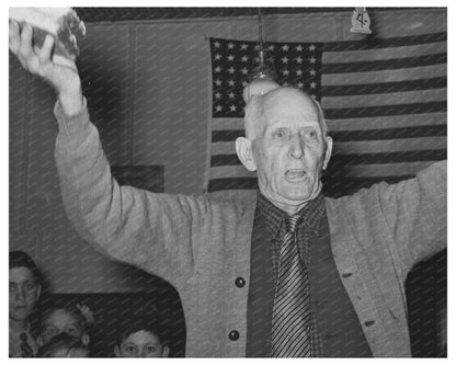 Colonel Lilly Auctions Cake at Muskogee Pie Supper 1940