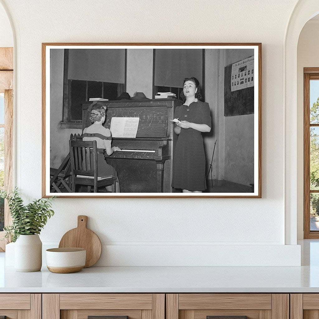 Young Lady Sings at Jaycee Supper Eufaula Oklahoma 1944