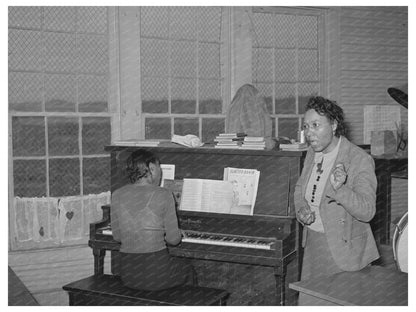 1940 Song Director Leads Singing at Conservation Meeting