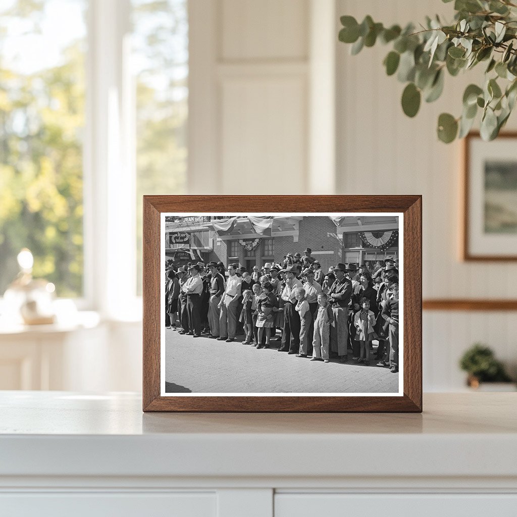 San Angelo Fat Stock Show Parade Spectators March 1940