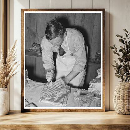 Meat Cutting Demonstration in San Angelo Texas 1940
