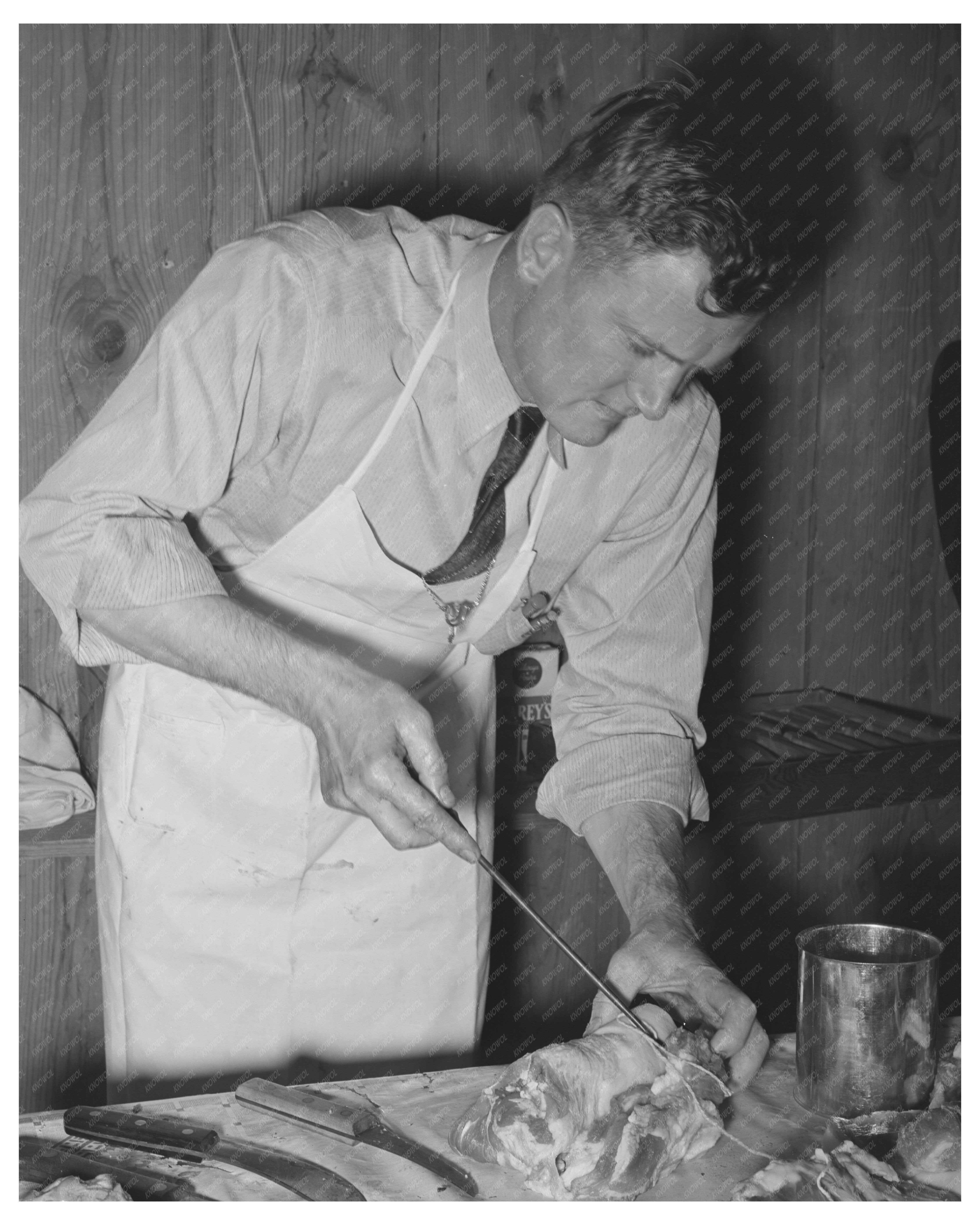 1944 Farm Supervisor Meat Cutting Demonstration San Angelo
