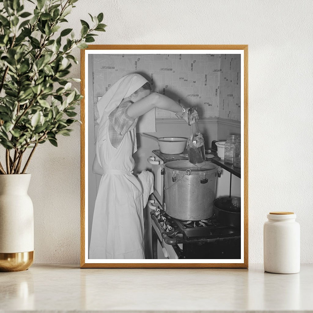 Canning Demonstration with Pressure Cooker San Angelo 1940