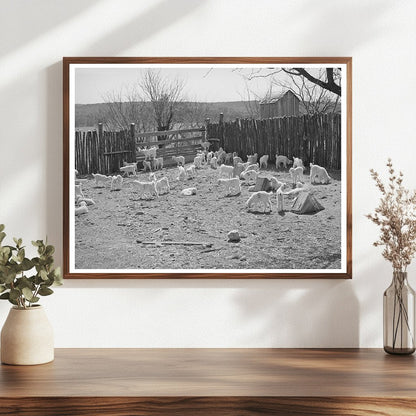 Children in Stockade at Kimble County Ranch March 1940
