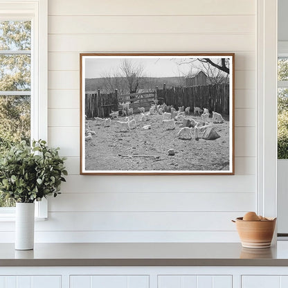 Children in Stockade at Kimble County Ranch March 1940