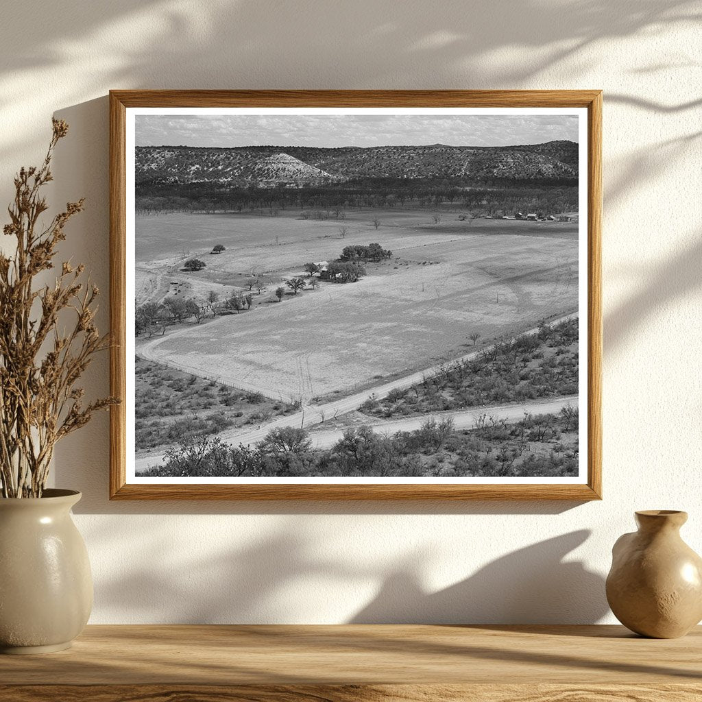 1940 Vintage Farmhouse in Kimble County Texas with Livestock